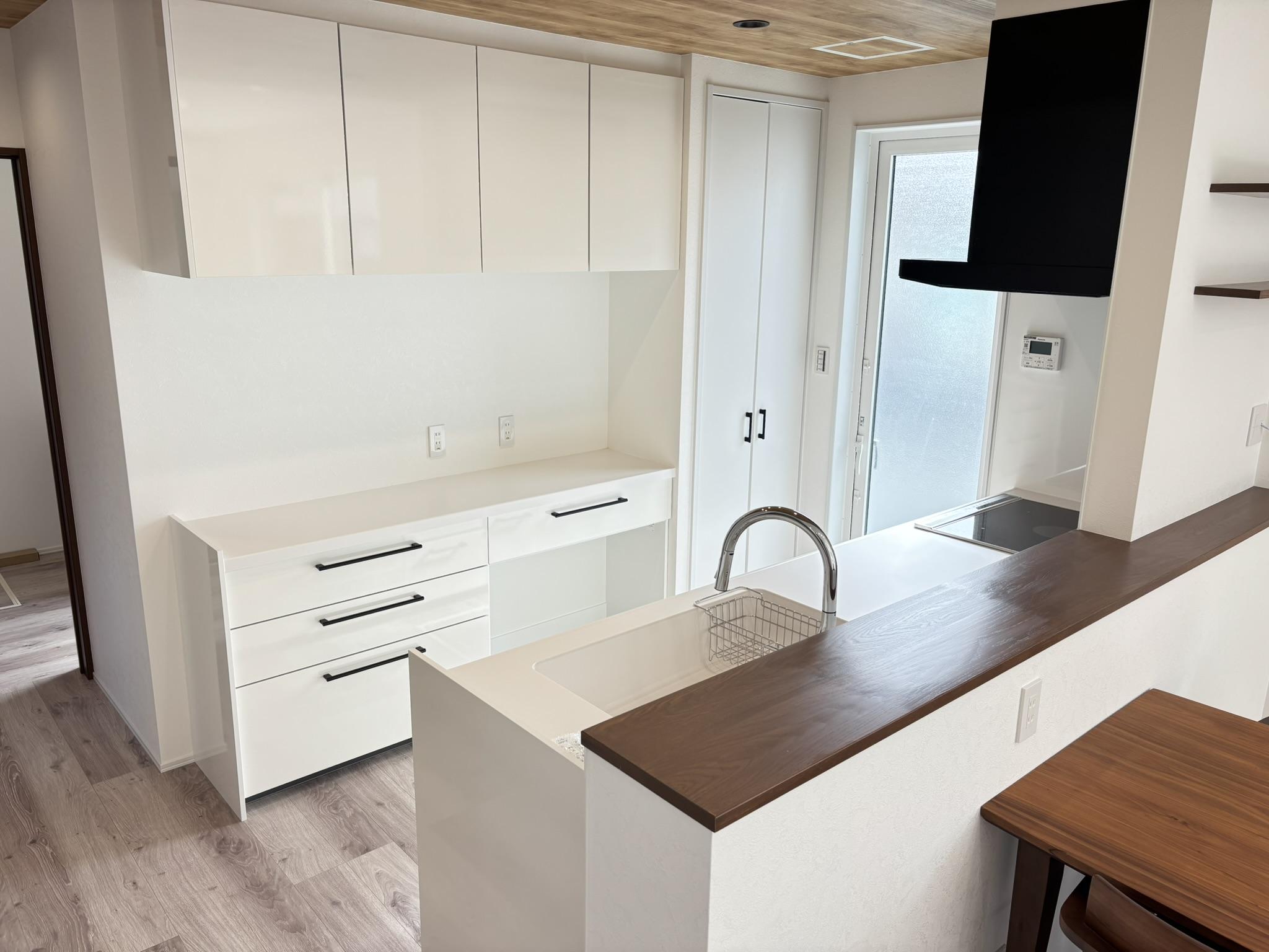 土地+建物（3LDK)+外構工事及び付帯設備含む総額￥3,678万円
立地条件：土地成型が良く駐車がスムーズな配置計画で日当たり良好な閑静な住宅地
建物のポイント：新築建売住宅　長期優良住宅認定・耐震性能は国内最高等級の3取得
住宅省エネ2025子育てグリーン住宅支援事業　長期優良住宅80万円補助金受給対象住宅イメージ9