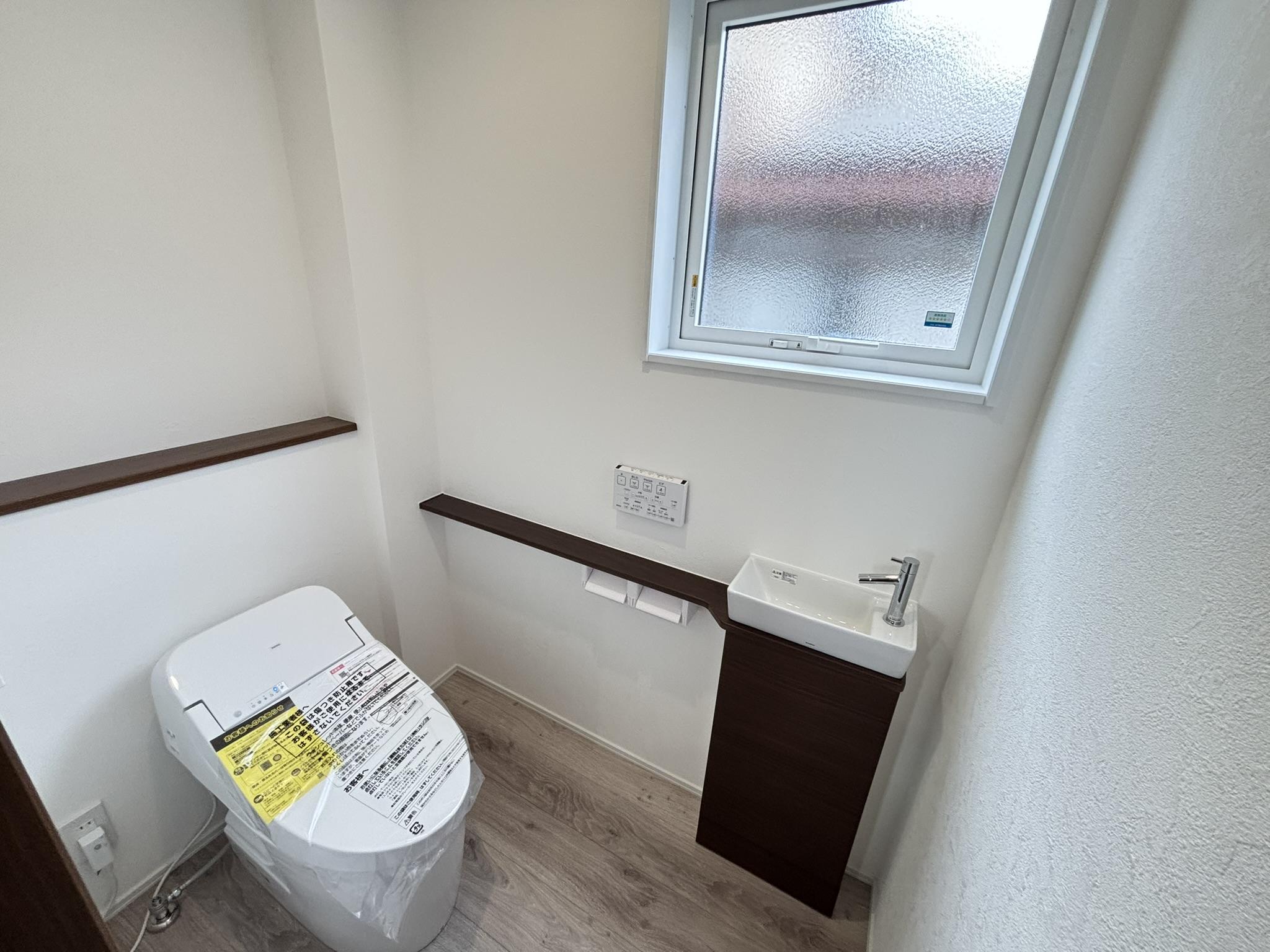 土地+建物（3LDK)+外構工事及び付帯設備含む総額￥3,678万円
立地条件：土地成型が良く駐車がスムーズな配置計画で日当たり良好な閑静な住宅地
建物のポイント：新築建売住宅　長期優良住宅認定・耐震性能は国内最高等級の3取得
住宅省エネ2025子育てグリーン住宅支援事業　長期優良住宅80万円補助金受給対象住宅イメージ13